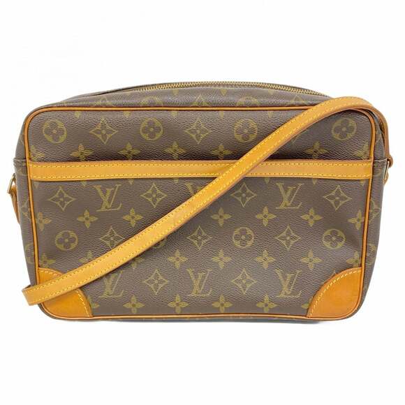 LOUIS VUITTON Authentic Brown Monogram Shoulder Bag